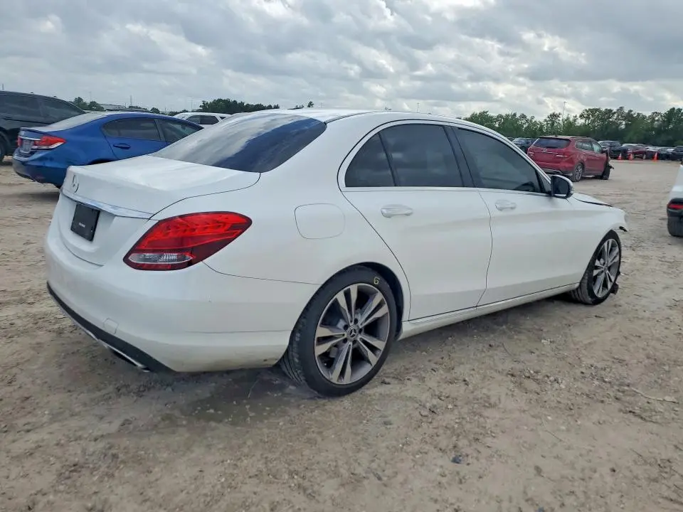 2017 MERCEDES-BENZ C 300  