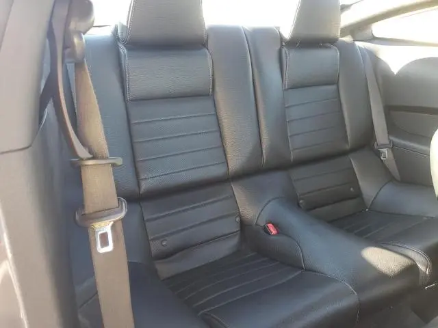 2011 FORD MUSTANG