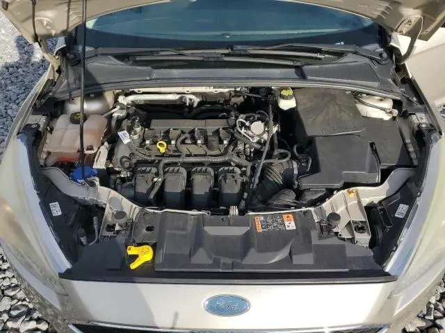 2017 FORD FOCUS SE  