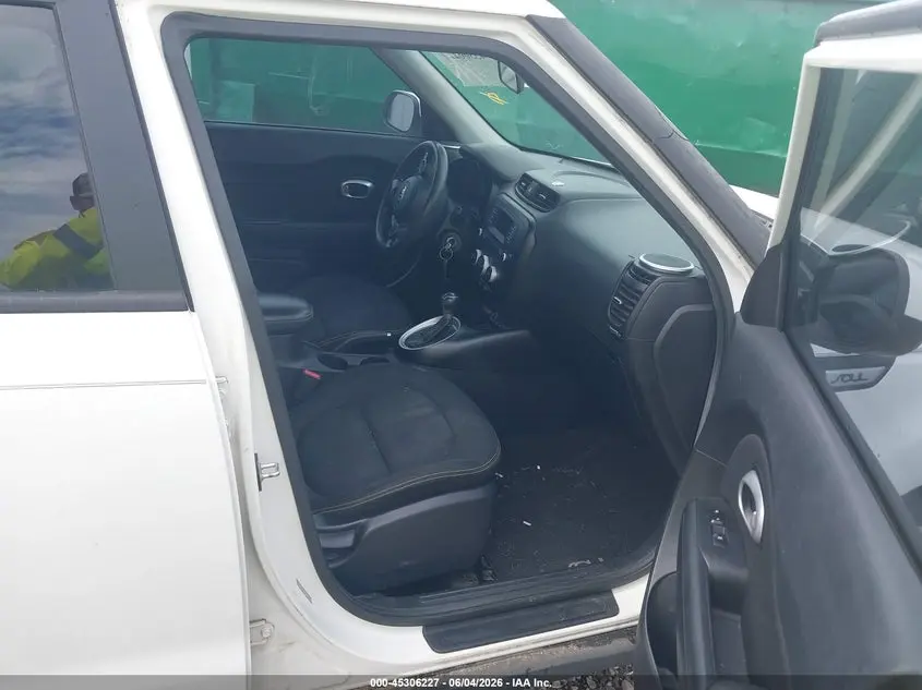 2015 KIA SOUL +