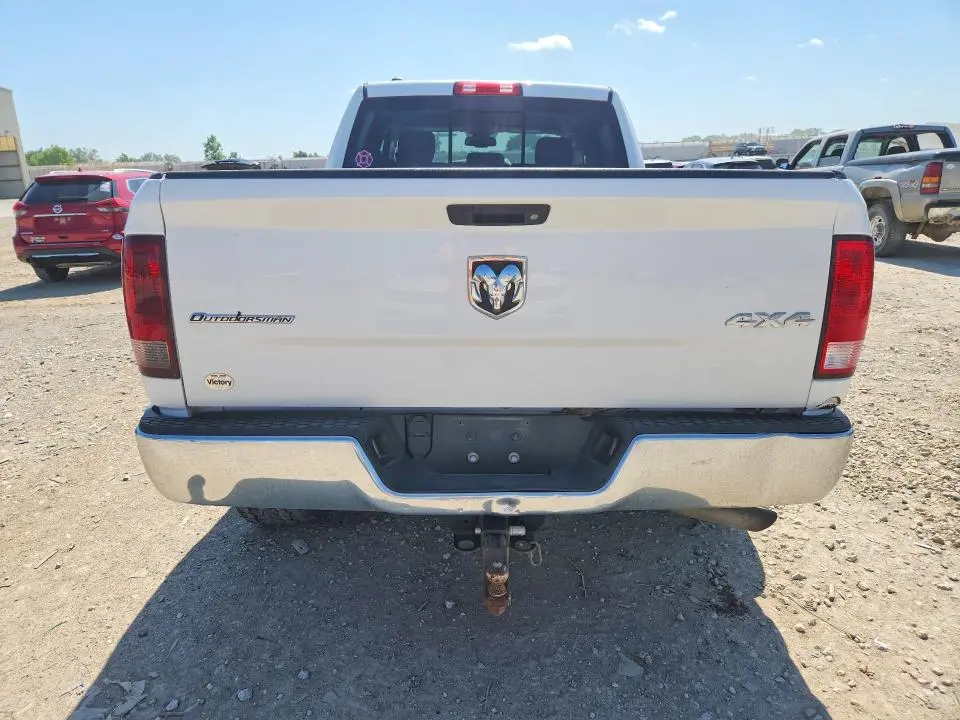 2017 RAM 1500 SLT  
