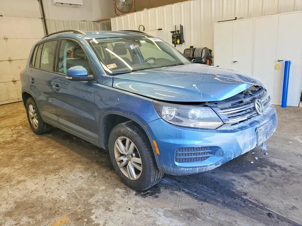 2017 VOLKSWAGEN TIGUAN S  