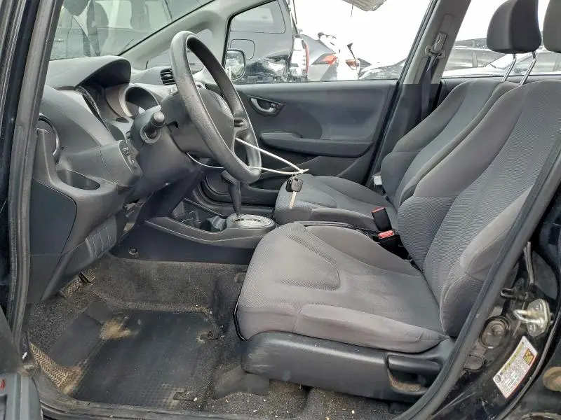 2010 HONDA FIT   