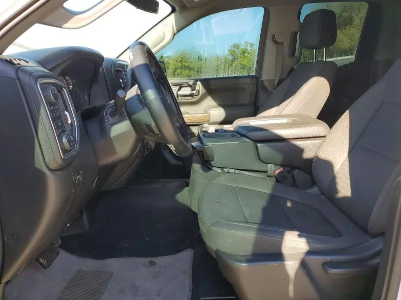 2020 CHEVROLET SILVERADO K1500 LT  