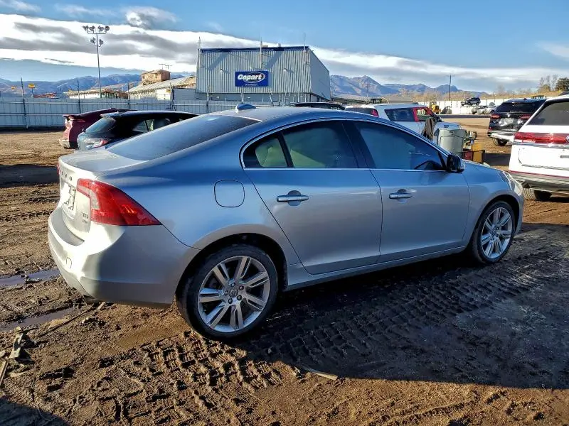 2011 VOLVO S60 T6  