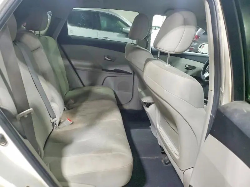 2013 TOYOTA VENZA LE  