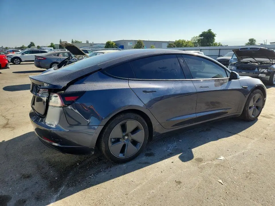2021 TESLA MODEL 3   