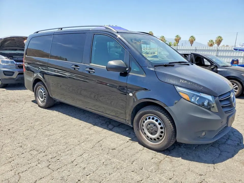 2023 MERCEDES-BENZ METRIS   