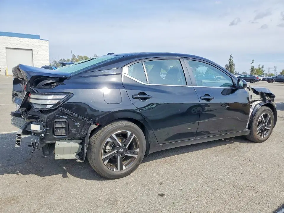 2025 NISSAN SENTRA SV  