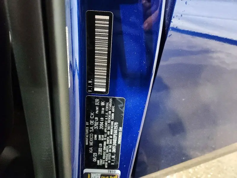 2023 KIA FORTE LXS  