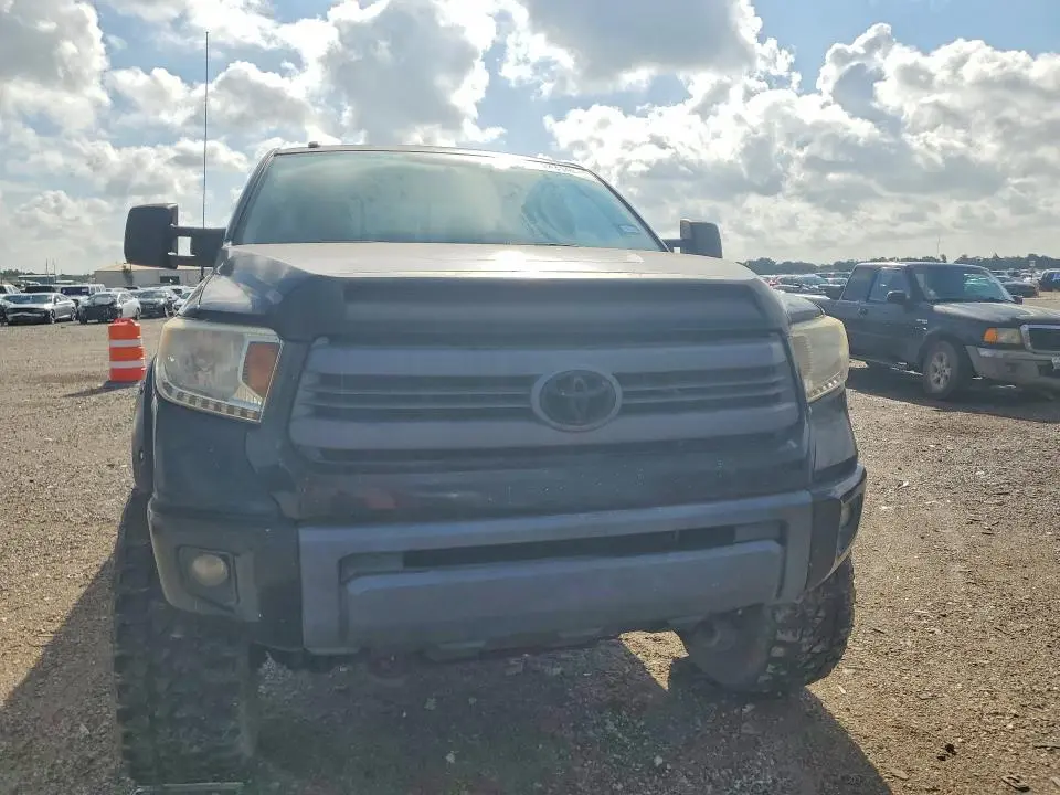 2014 TOYOTA TUNDRA SR5  