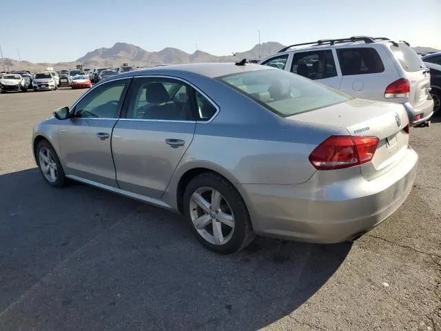2012 VOLKSWAGEN PASSAT SE  
