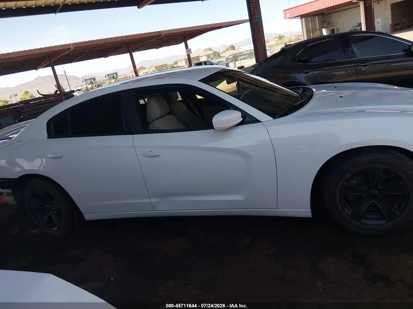 2013 DODGE CHARGER SE
