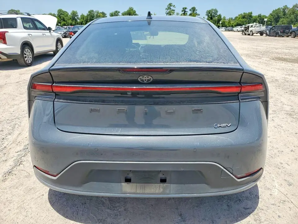 2023 TOYOTA PRIUS LE  
