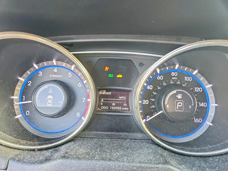 2012 HYUNDAI SONATA GLS  