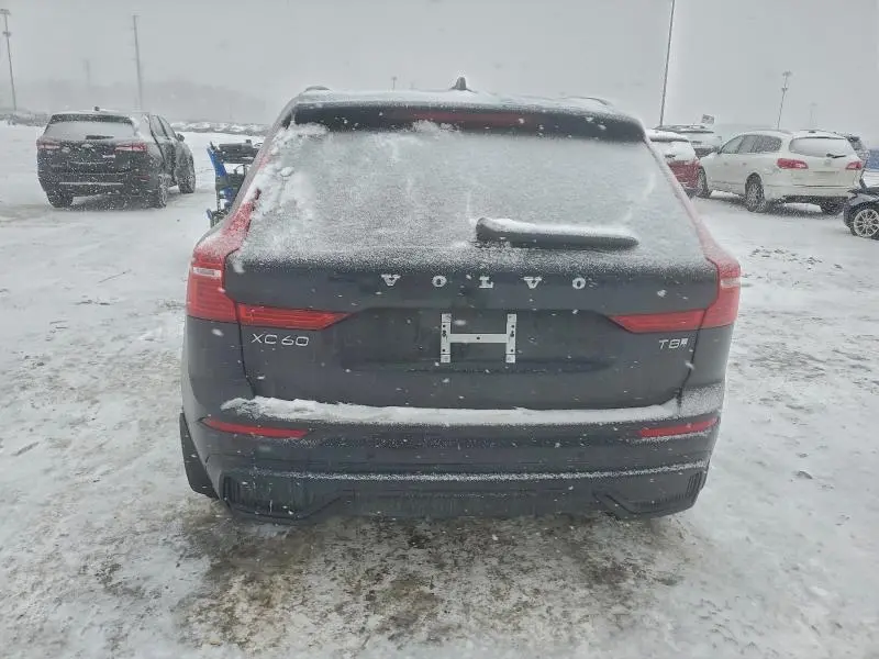 2025 VOLVO XC60 PLUS  