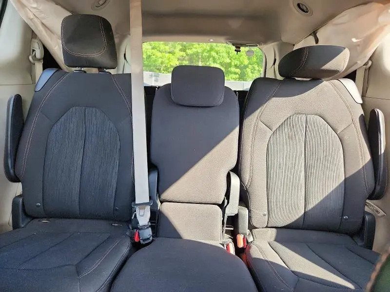 2017 CHRYSLER PACIFICA LX  