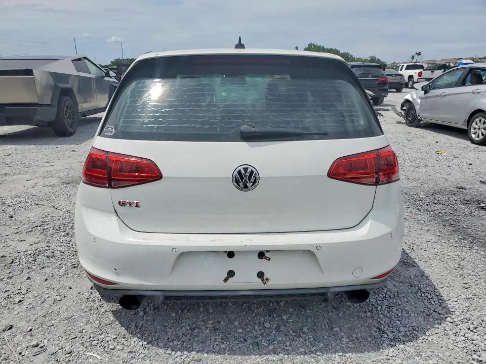 2015 VOLKSWAGEN GTI   