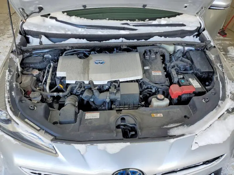 2022 TOYOTA PRIUS LE  