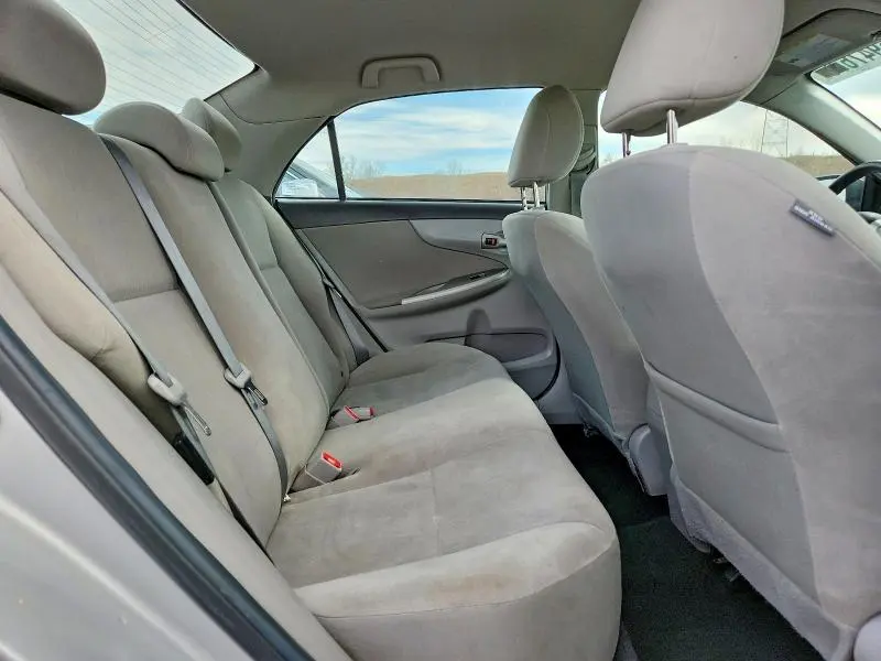 2013 TOYOTA COROLLA BASE  