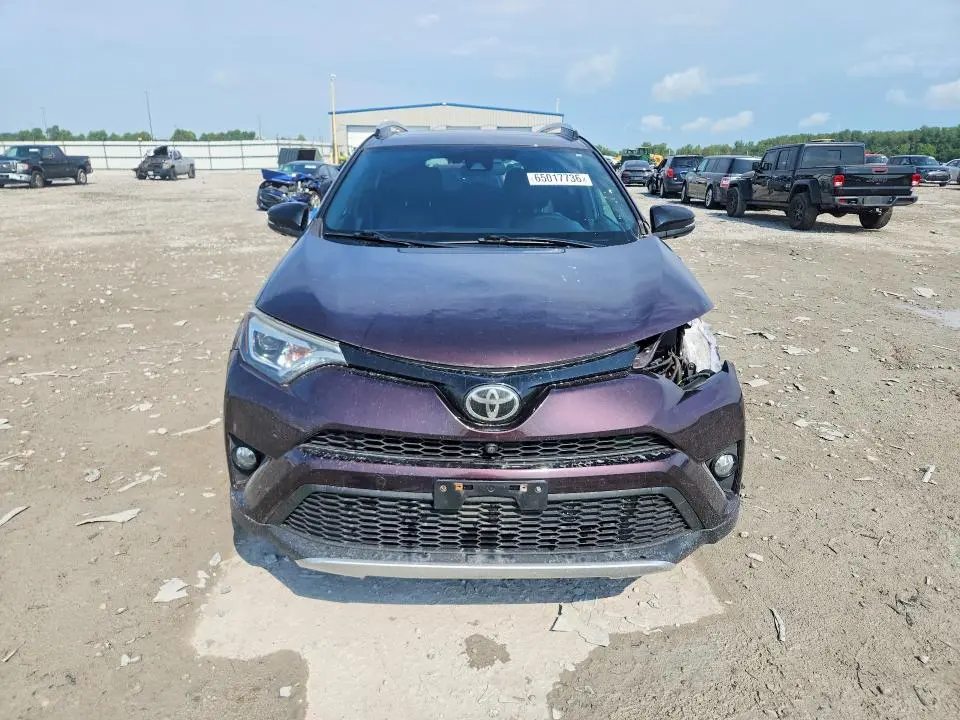 2016 TOYOTA RAV4 SE  