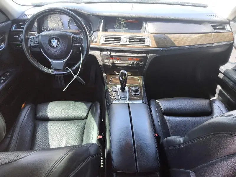 2013 BMW 750 I  