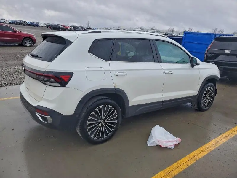 2025 VOLKSWAGEN TAOS SE  