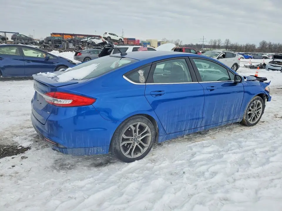 2017 FORD FUSION SE  