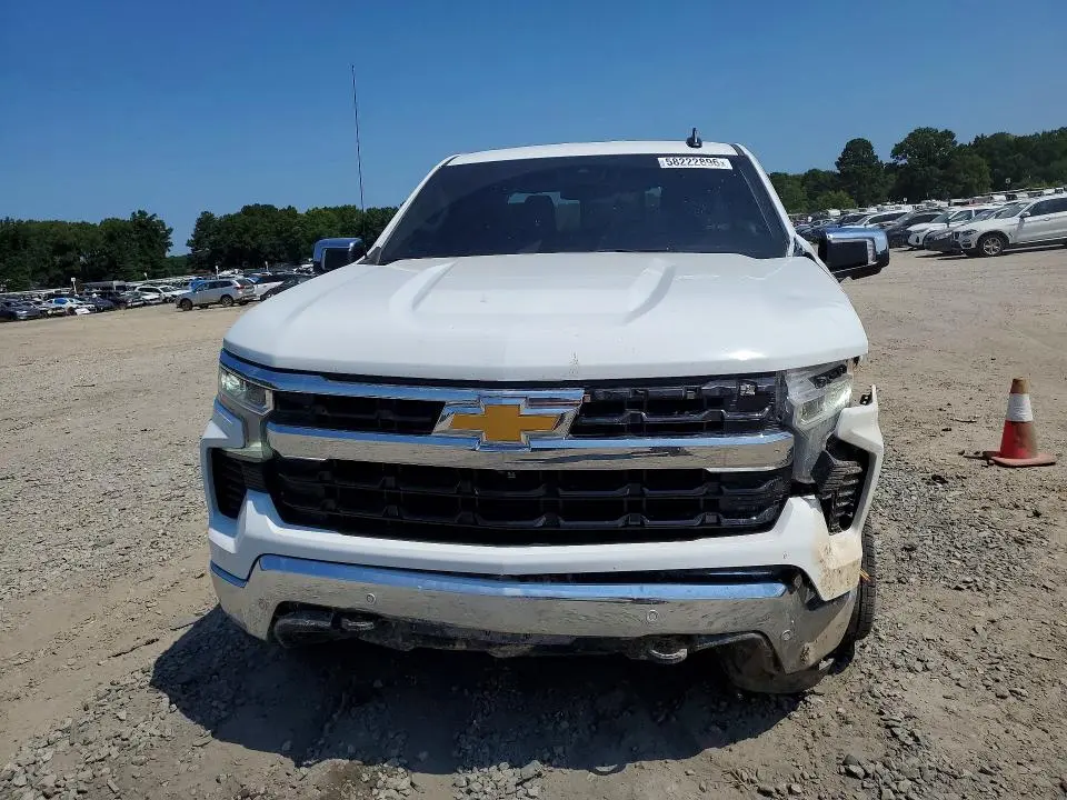 2024 CHEVROLET SILVERADO K1500 LT  