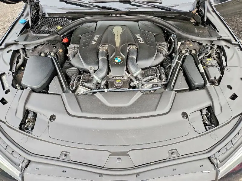 2017 BMW 750 XI  