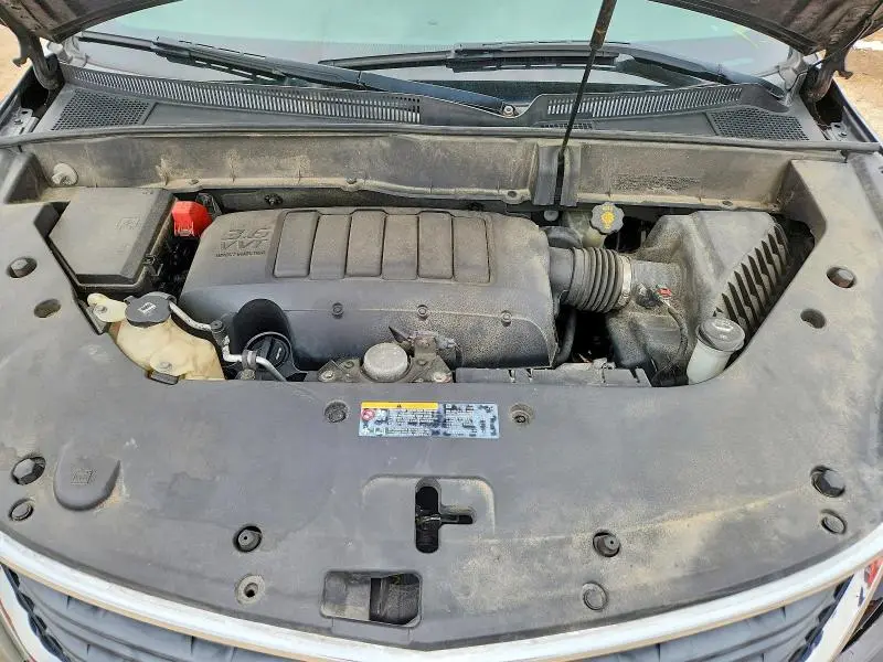 2013 CHEVROLET TRAVERSE LS  