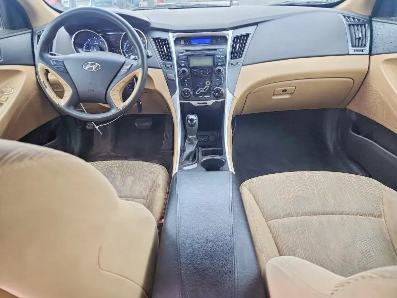 2012 HYUNDAI SONATA GLS  