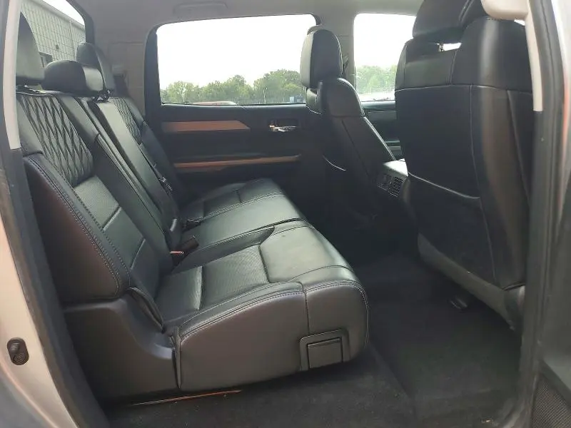 2018 TOYOTA TUNDRA PLATINUM  