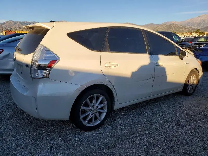 2014 TOYOTA PRIUS V   