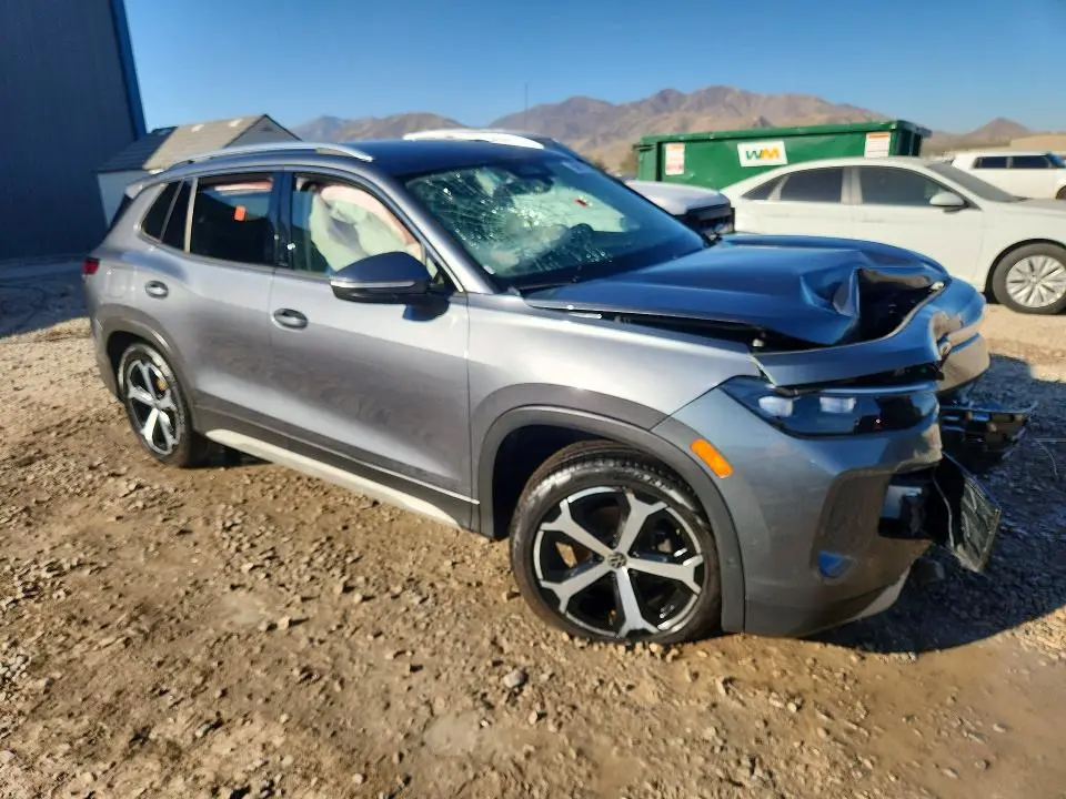 2026 VOLKSWAGEN TIGUAN SE  