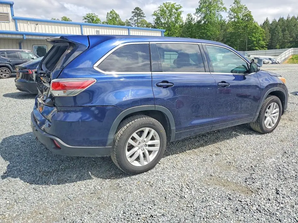 2015 TOYOTA HIGHLANDER LE  