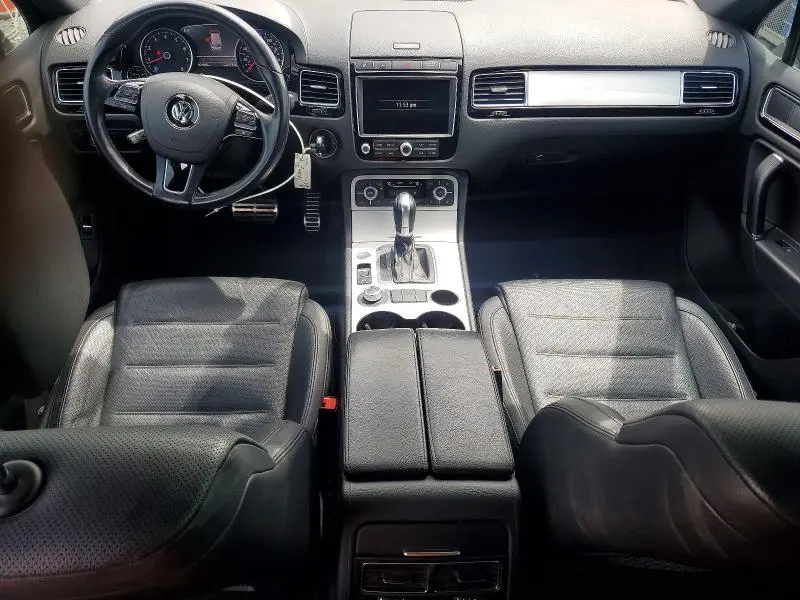 2017 VOLKSWAGEN TOUAREG WOLFSBURG  