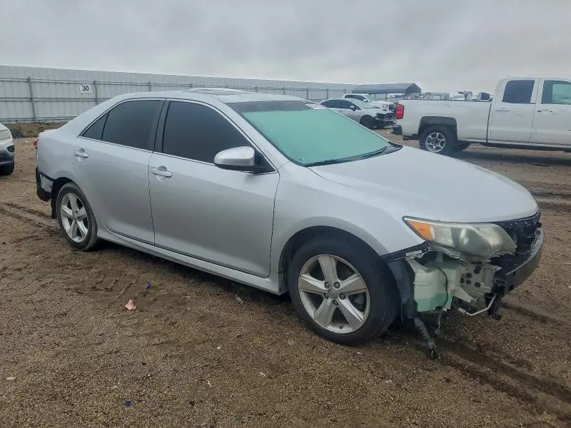 2012 TOYOTA CAMRY SE  