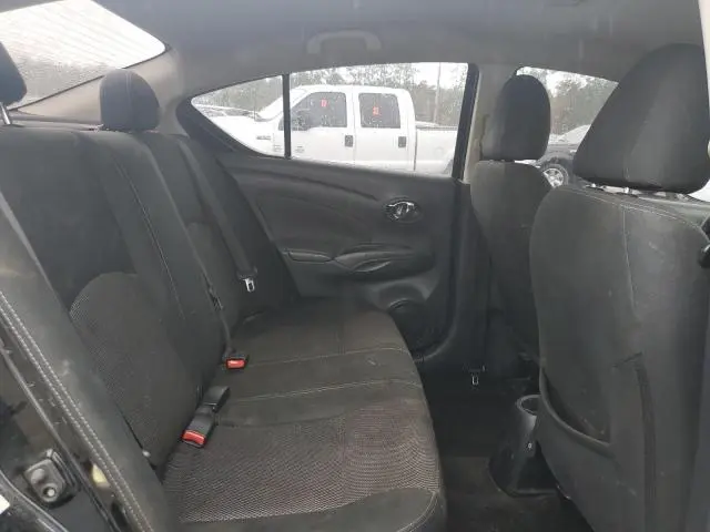 2018 NISSAN VERSA S