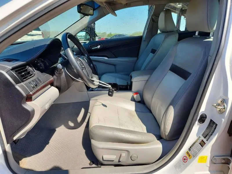 2014 TOYOTA CAMRY XLE V6  