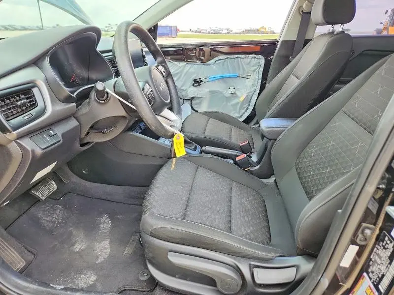 2022 KIA RIO S  