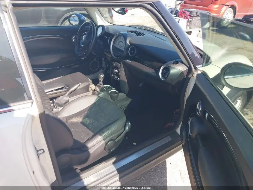 2012 MINI COOPER CLUBMAN  