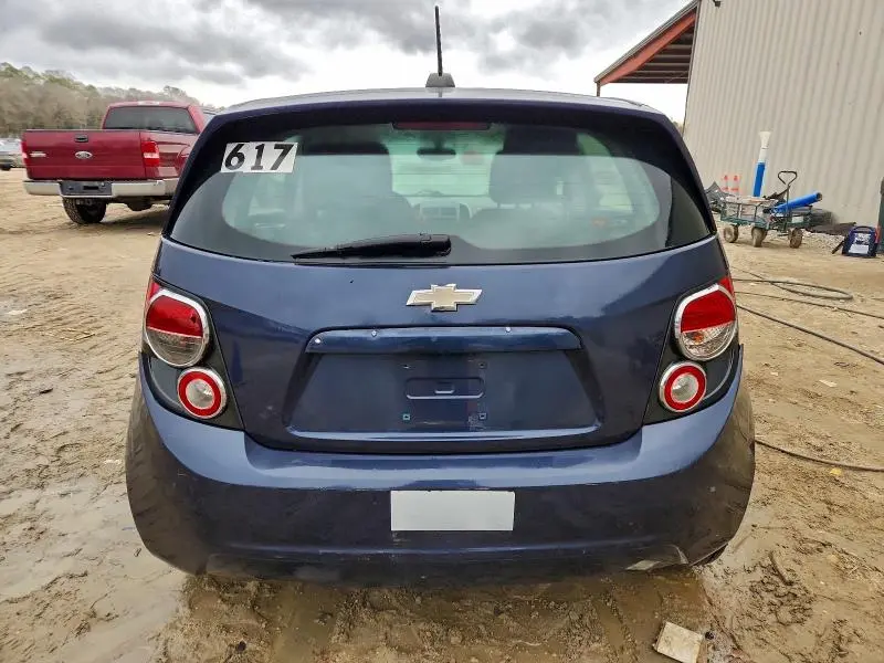 2016 CHEVROLET SONIC LT  