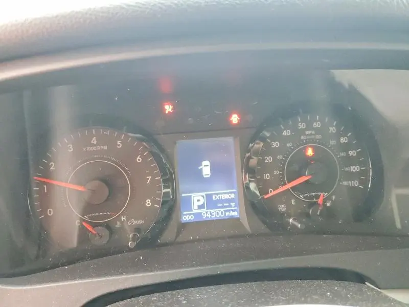 2015 TOYOTA SIENNA LE  