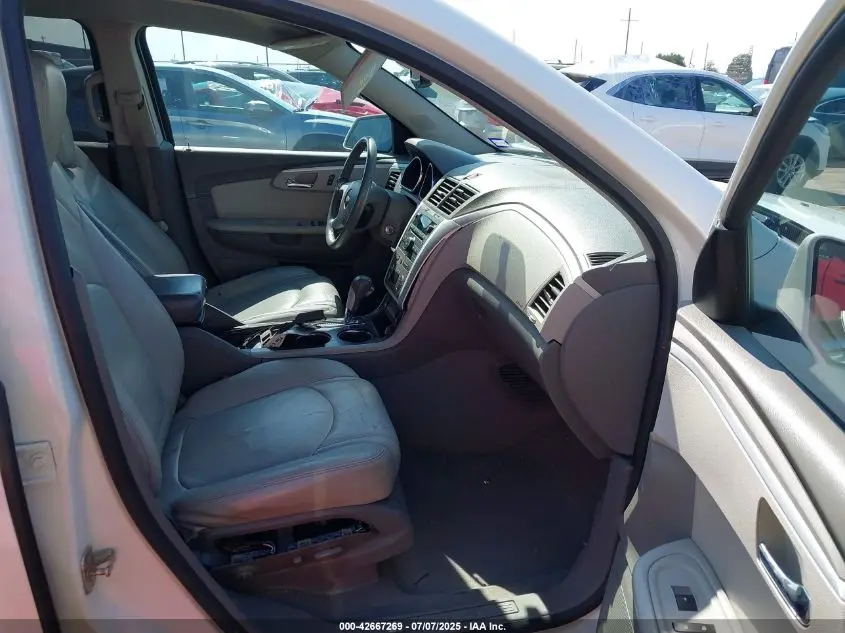 2012 CHEVROLET TRAVERSE 2LT
