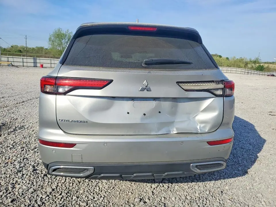 2022 MITSUBISHI OUTLANDER ES  