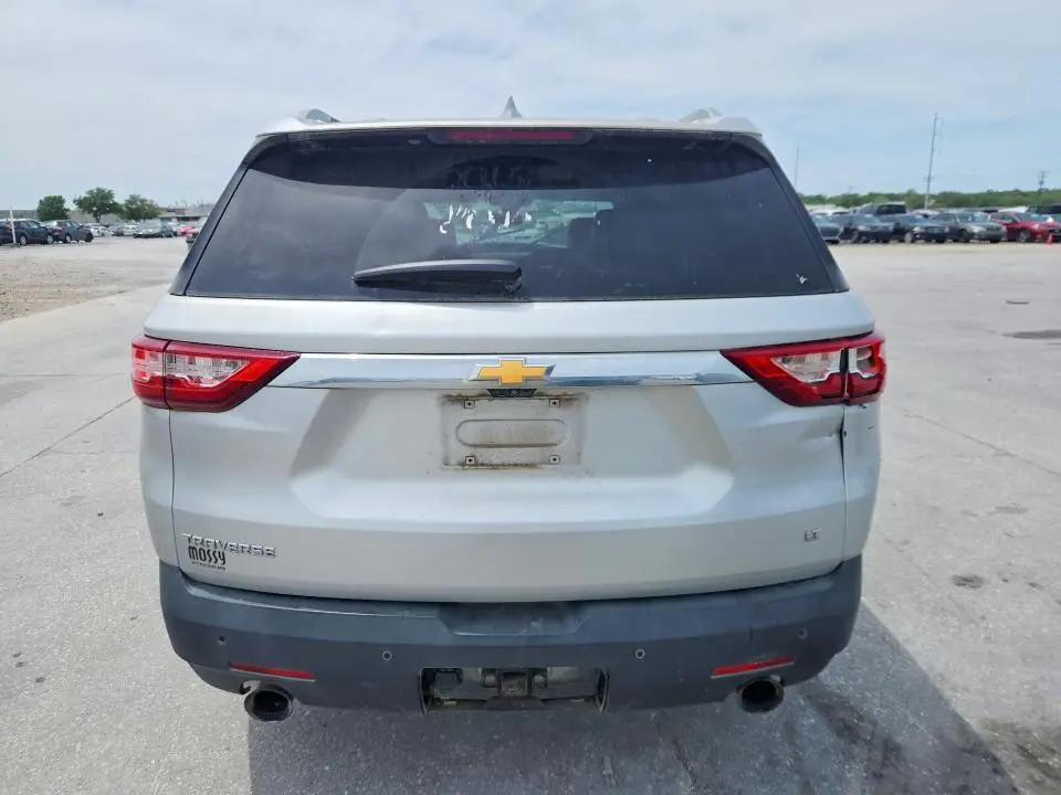 2018 CHEVROLET TRAVERSE LT  