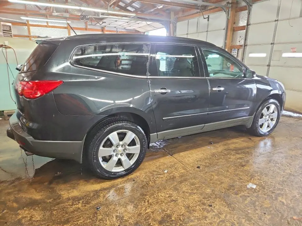 2010 CHEVROLET TRAVERSE LTZ  