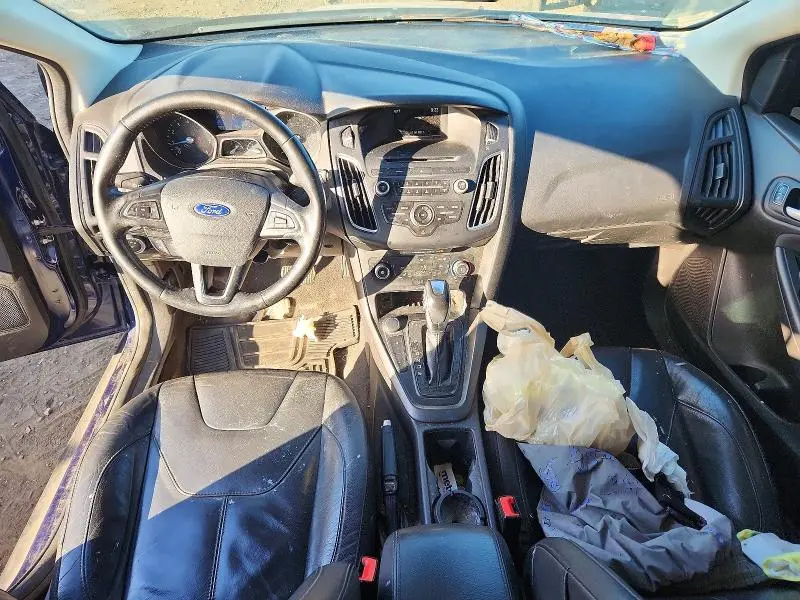 2016 FORD FOCUS SE  