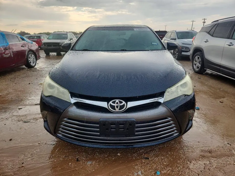 2016 TOYOTA CAMRY XLE  